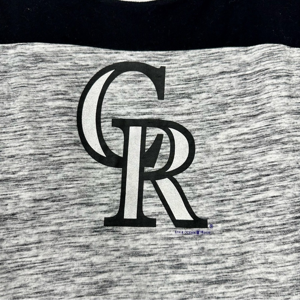 New Era - Colorado Rockies Baseball Black & White Dolman Sleeve Tee - Size M - Picture 2 of 4